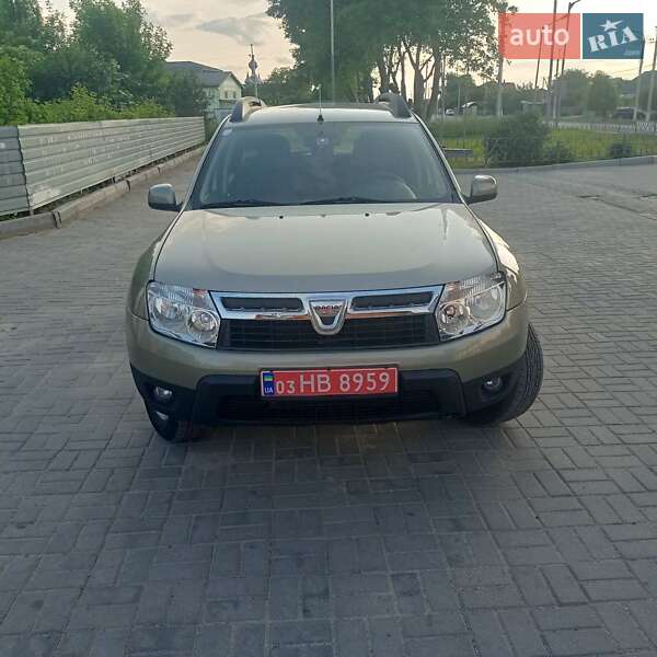 Внедорожник / Кроссовер Dacia Duster 2012 в Волочиске