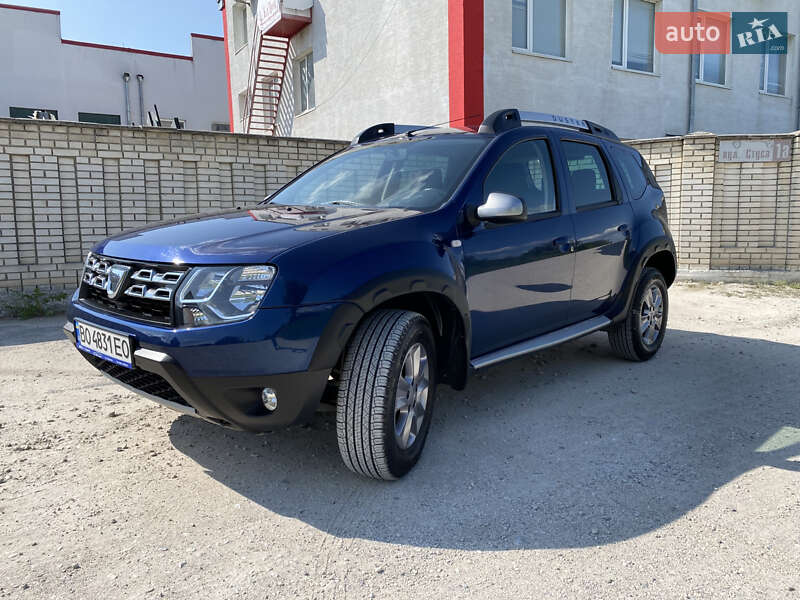 Внедорожник / Кроссовер Dacia Duster 2015 в 