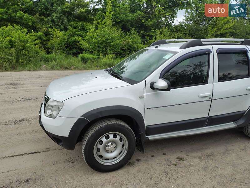 Позашляховик / Кросовер Dacia Duster 2012 в Львові