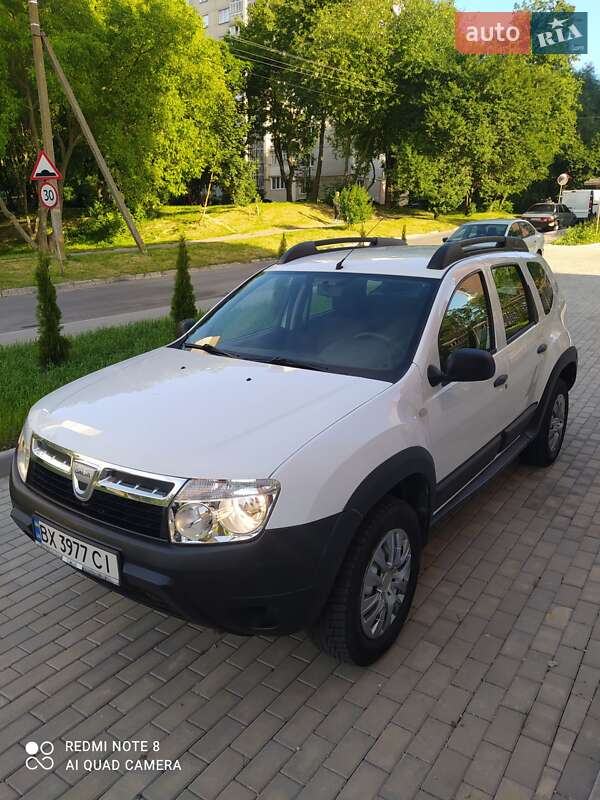 Внедорожник / Кроссовер Dacia Duster 2011 в 