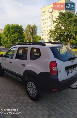 Внедорожник / Кроссовер Dacia Duster 2011 в 