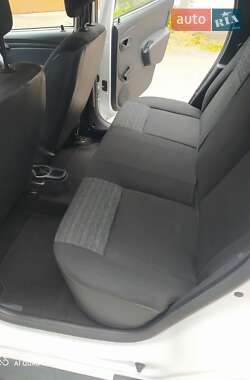 Внедорожник / Кроссовер Dacia Duster 2011 в 