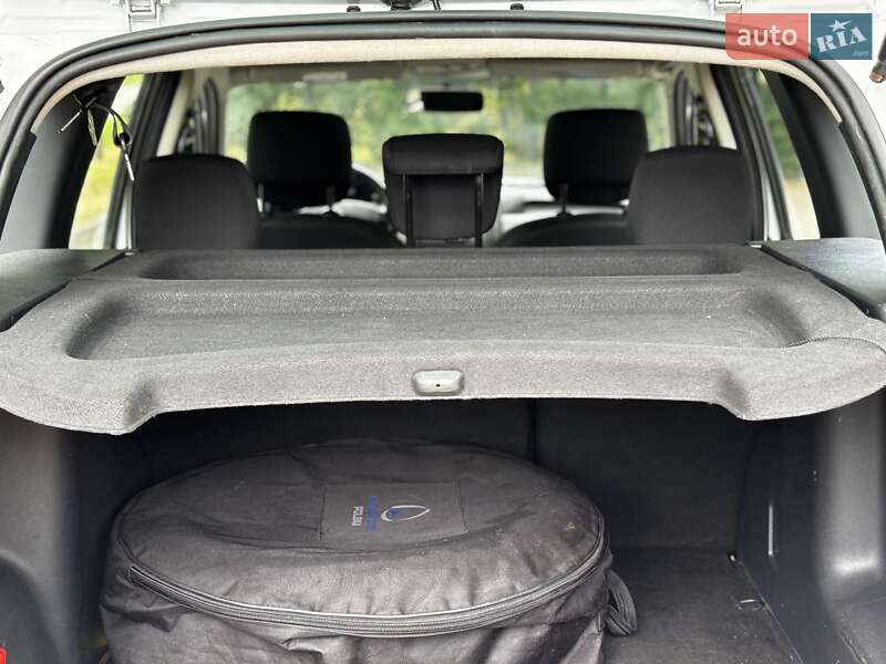 Позашляховик / Кросовер Dacia Duster 2014 в Миргороді