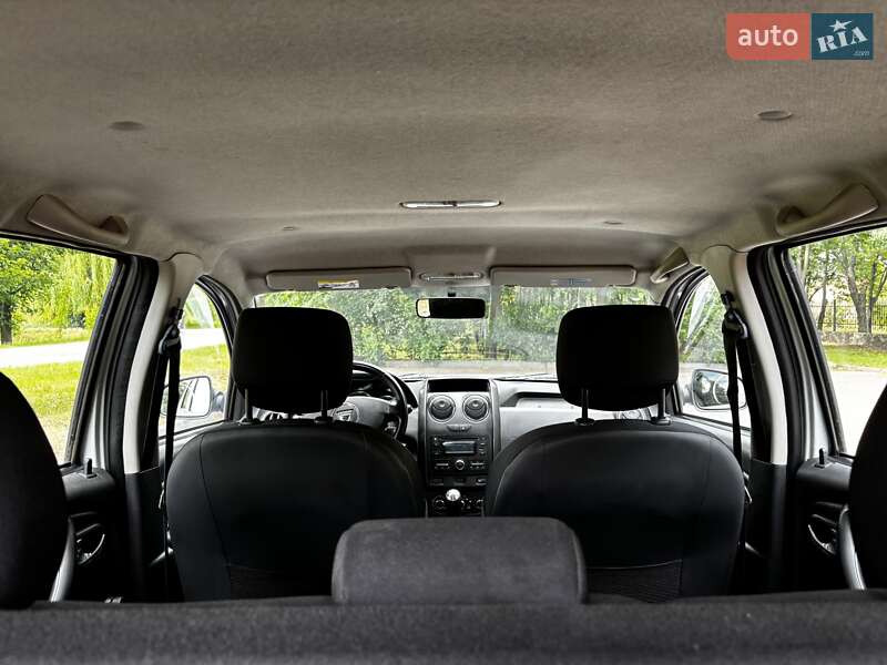 Позашляховик / Кросовер Dacia Duster 2014 в Миргороді