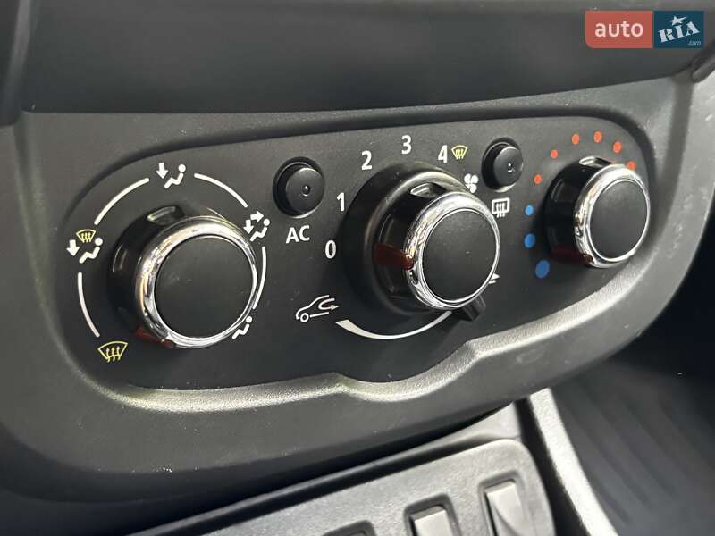 Позашляховик / Кросовер Dacia Duster 2014 в Миргороді