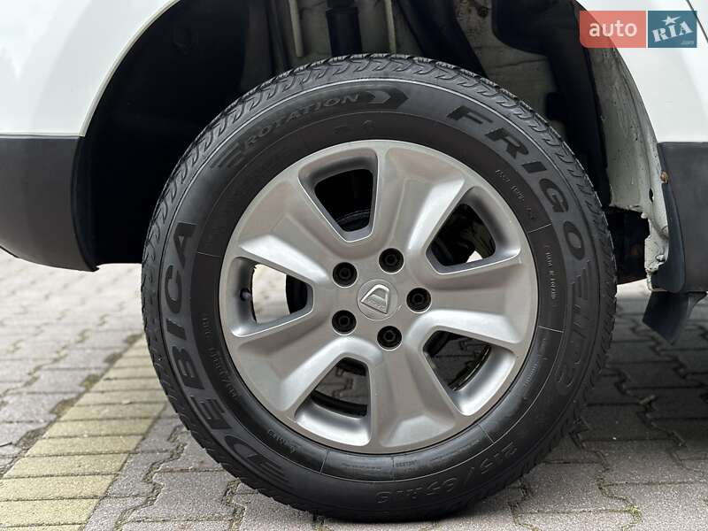 Позашляховик / Кросовер Dacia Duster 2014 в Миргороді