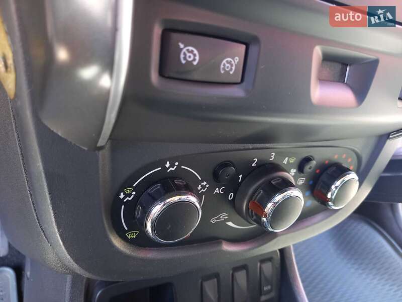 Внедорожник / Кроссовер Dacia Duster 2014 в Черкассах