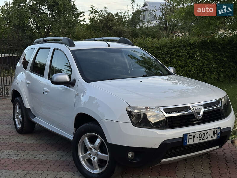 Dacia Duster 2011