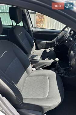 Позашляховик / Кросовер Dacia Duster 2014 в 
