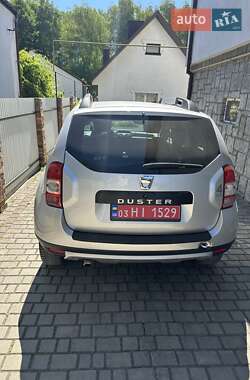 Позашляховик / Кросовер Dacia Duster 2014 в 