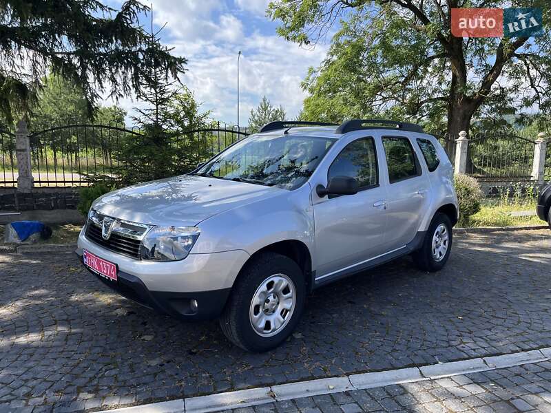 Внедорожник / Кроссовер Dacia Duster 2012 в Золочеве