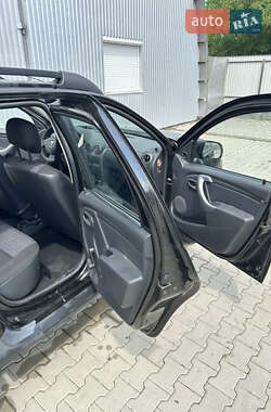 Внедорожник / Кроссовер Dacia Duster 2011 в 