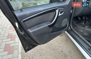 Внедорожник / Кроссовер Dacia Duster 2011 в 