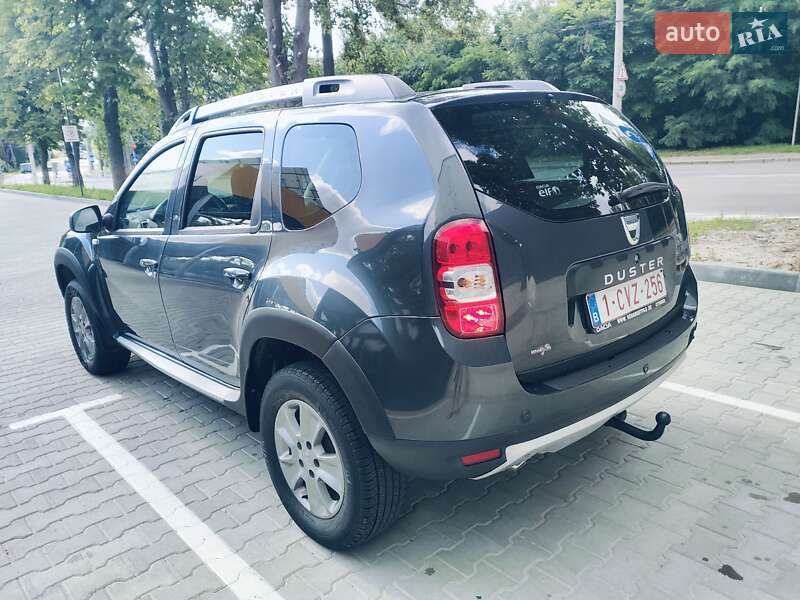 Позашляховик / Кросовер Dacia Duster 2016 в Луцьку