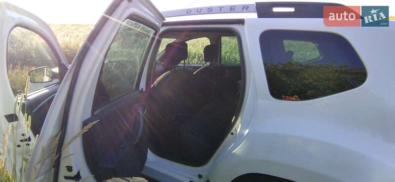 Позашляховик / Кросовер Dacia Duster 2015 в Львові фото 9 Позашляховик / Кросовер Dacia Duster 2015 в Львові