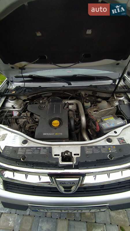 Внедорожник / Кроссовер Dacia Duster 2011 в Вараше