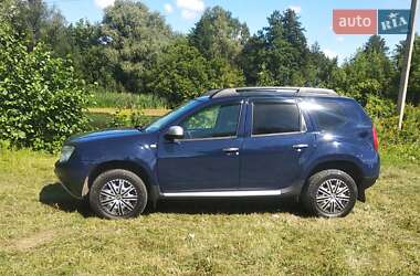 Позашляховик / Кросовер Dacia Duster 2010 в 