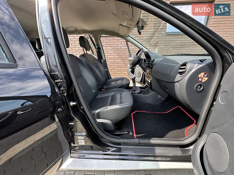 Позашляховик / Кросовер Dacia Duster 2012 в Луцьку