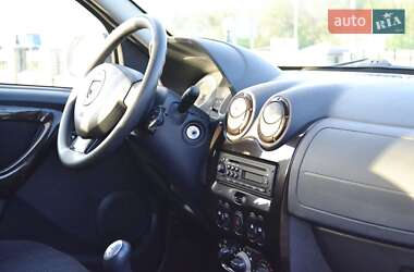 Внедорожник / Кроссовер Dacia Duster 2010 в 