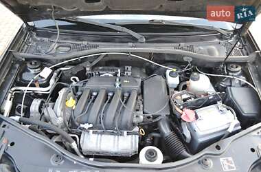Внедорожник / Кроссовер Dacia Duster 2010 в 