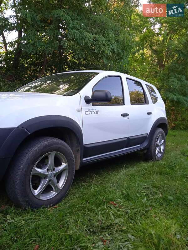 Позашляховик / Кросовер Dacia Duster 2011 в Калуші