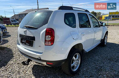 Позашляховик / Кросовер Dacia Duster 2011 в 