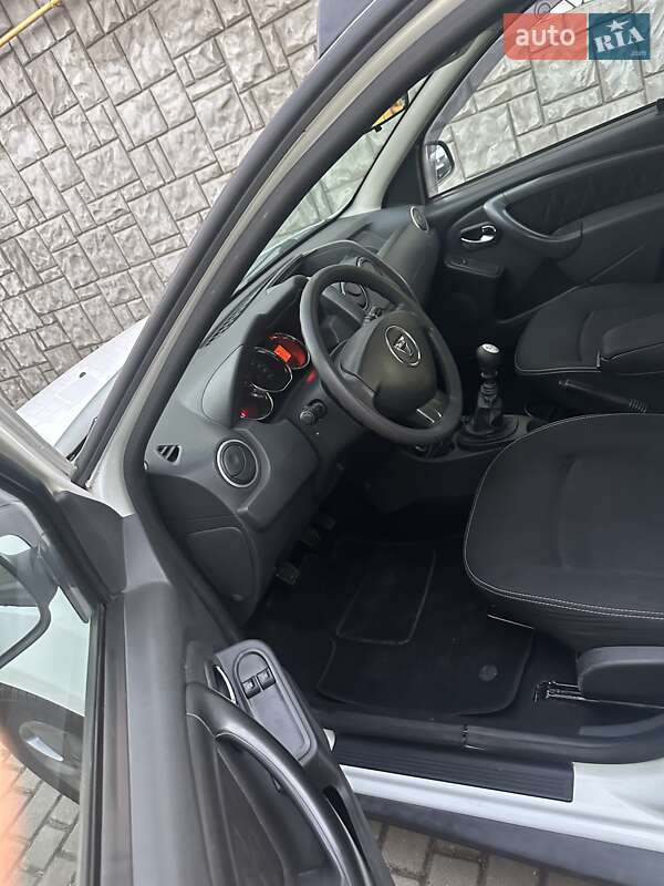 Внедорожник / Кроссовер Dacia Duster 2014 в Луцке