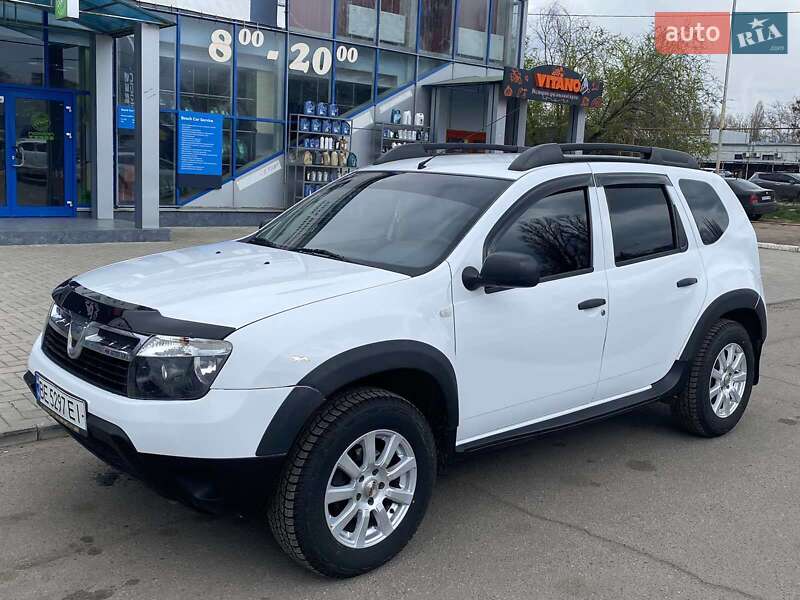 Внедорожник / Кроссовер Dacia Duster 2011 в 