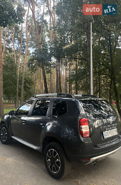 Внедорожник / Кроссовер Dacia Duster 2015 в 