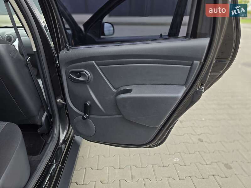 Внедорожник / Кроссовер Dacia Duster 2010 в Луцке фото 54 Внедорожник / Кроссовер Dacia Duster 2010 в Луцке