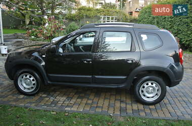 Внедорожник / Кроссовер Dacia Duster 2012 в 