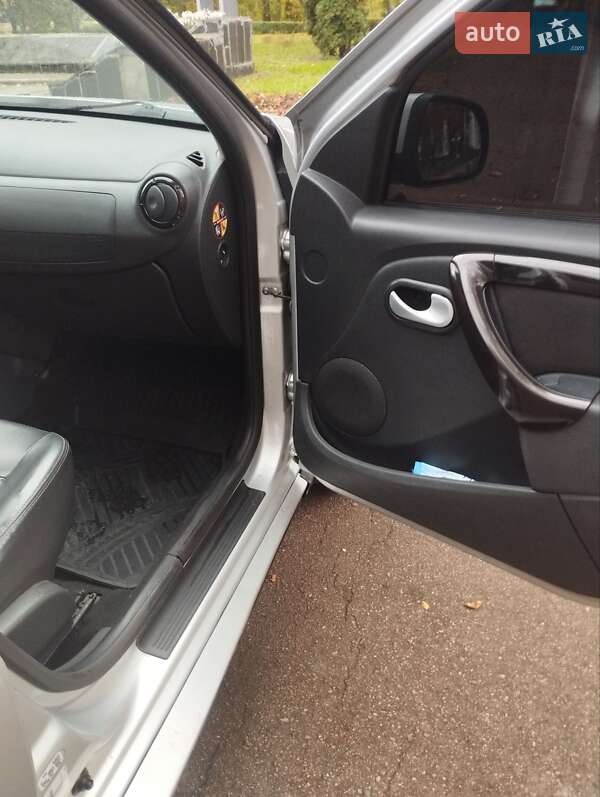 Внедорожник / Кроссовер Dacia Duster 2010 в Нежине фото 12 Внедорожник / Кроссовер Dacia Duster 2010 в Нежине