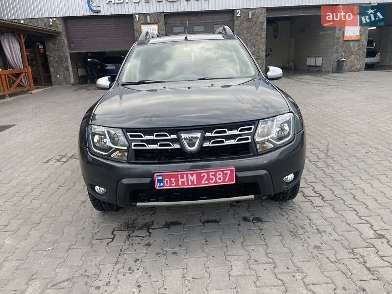 Позашляховик / Кросовер Dacia Duster 2016 в Луцьку