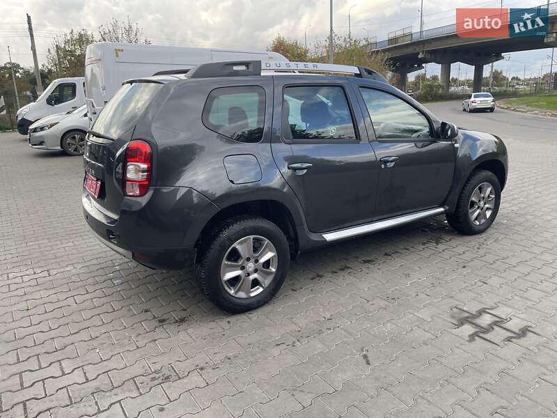 Позашляховик / Кросовер Dacia Duster 2016 в Луцьку