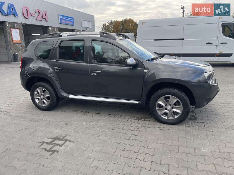 Позашляховик / Кросовер Dacia Duster 2016 в Луцьку