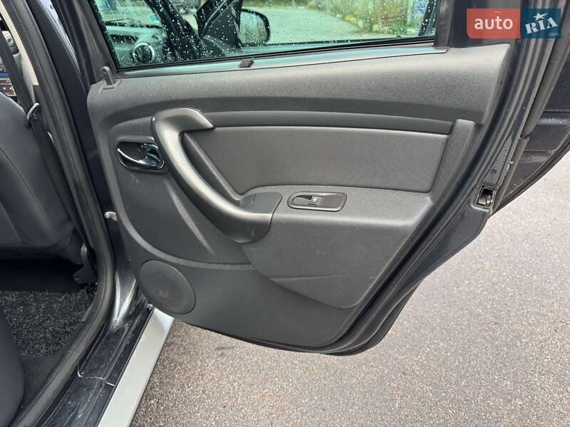 Внедорожник / Кроссовер Dacia Duster 2016 в Кролевце фото 35 Внедорожник / Кроссовер Dacia Duster 2016 в Кролевце