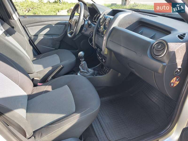 Позашляховик / Кросовер Dacia Duster 2017 в Тернополі фото 16 Позашляховик / Кросовер Dacia Duster 2017 в Тернополі