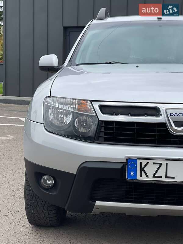 Позашляховик / Кросовер Dacia Duster 2010 в Радивиліві