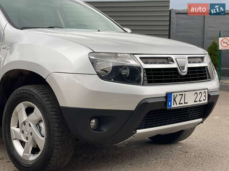 Позашляховик / Кросовер Dacia Duster 2010 в Радивиліві