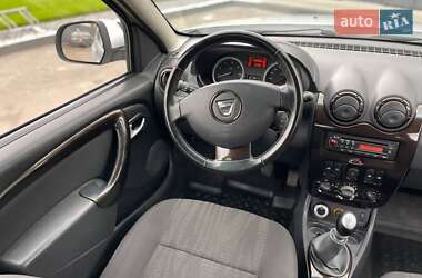 Внедорожник / Кроссовер Dacia Duster 2010 в 