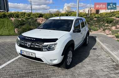 Внедорожник / Кроссовер Dacia Duster 2015 в 