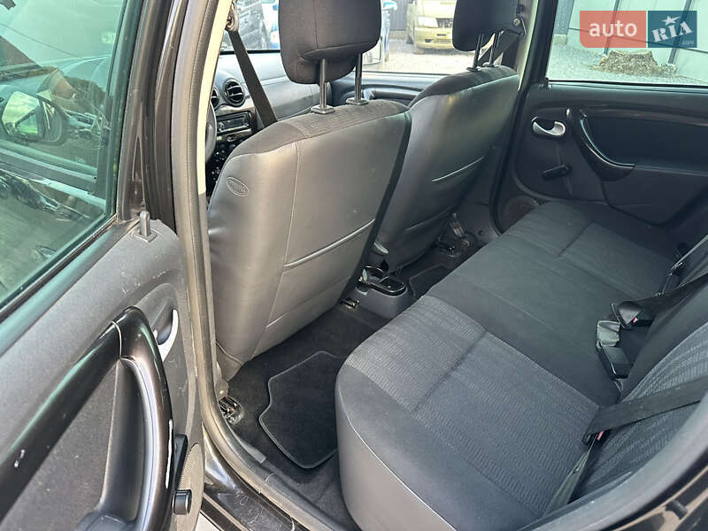 Внедорожник / Кроссовер Dacia Duster 2010 в Сокале