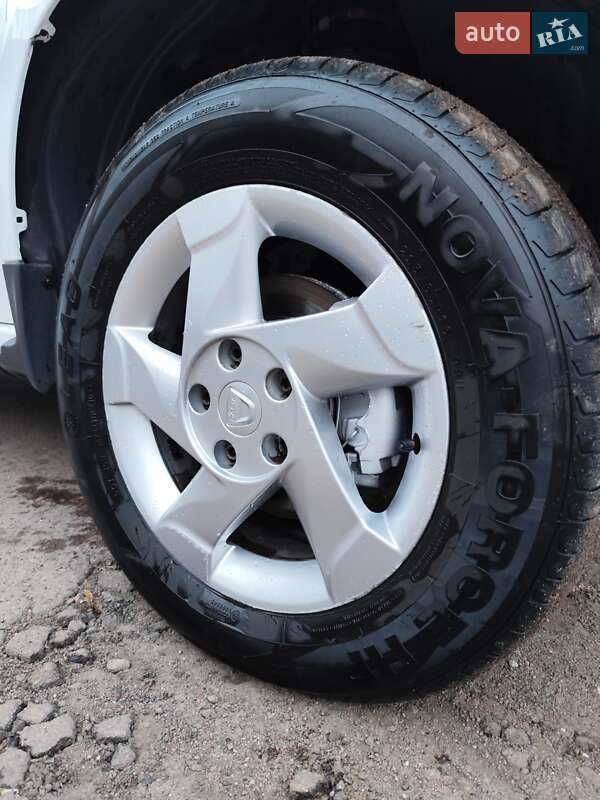 Позашляховик / Кросовер Dacia Duster 2012 в Чернігові фото 19 Позашляховик / Кросовер Dacia Duster 2012 в Чернігові