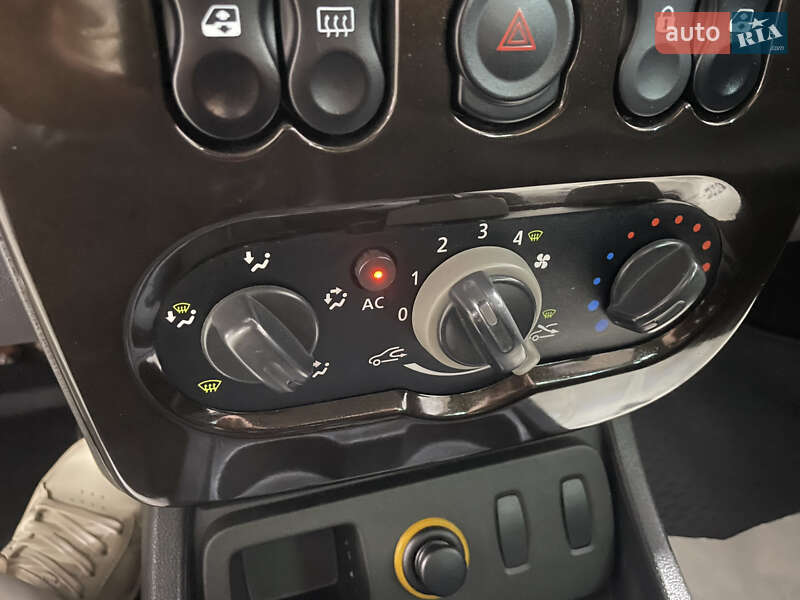 Внедорожник / Кроссовер Dacia Duster 2011 в Стрые