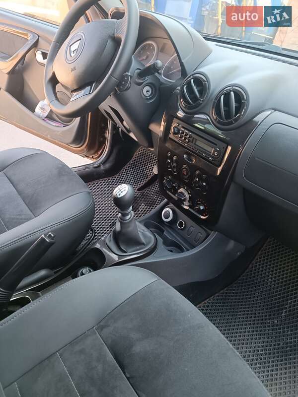 Внедорожник / Кроссовер Dacia Duster 2012 в Кривом Роге