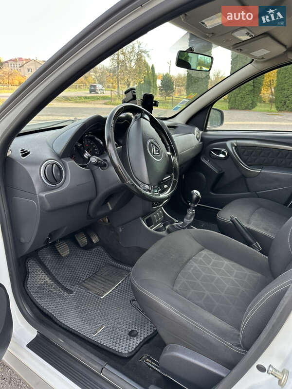 Внедорожник / Кроссовер Dacia Duster 2013 в Дубно