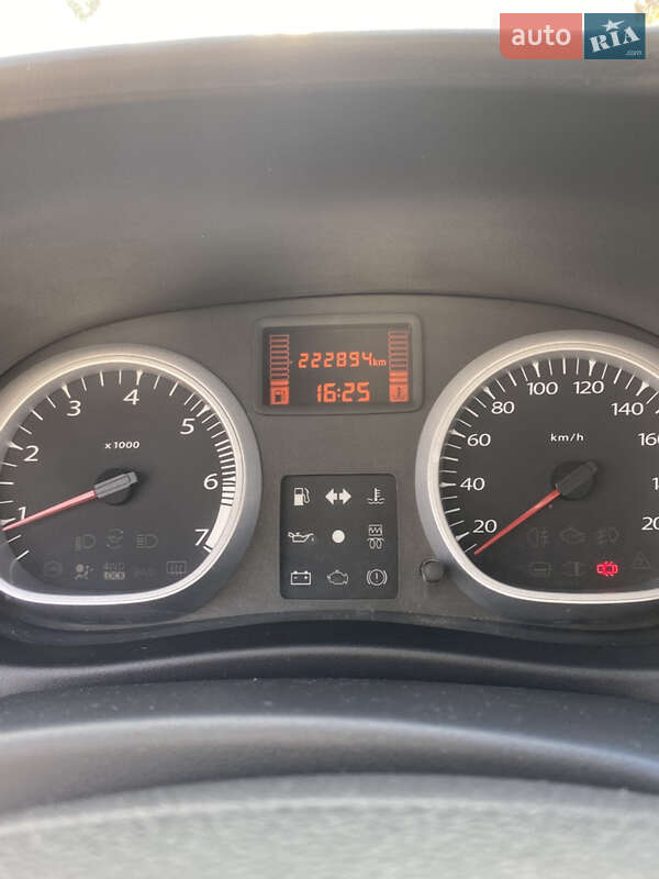 Внедорожник / Кроссовер Dacia Duster 2010 в Ивано-Франковске фото 7 Внедорожник / Кроссовер Dacia Duster 2010 в Ивано-Франковске