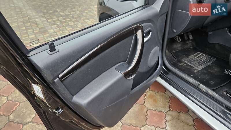 Внедорожник / Кроссовер Dacia Duster 2012 в Калуше