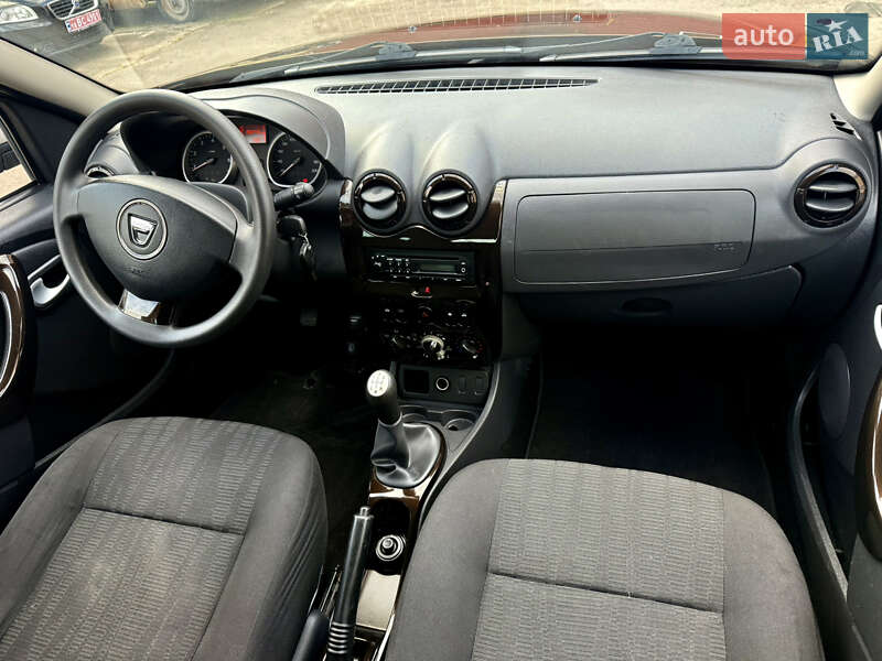 Позашляховик / Кросовер Dacia Duster 2011 в Рівному