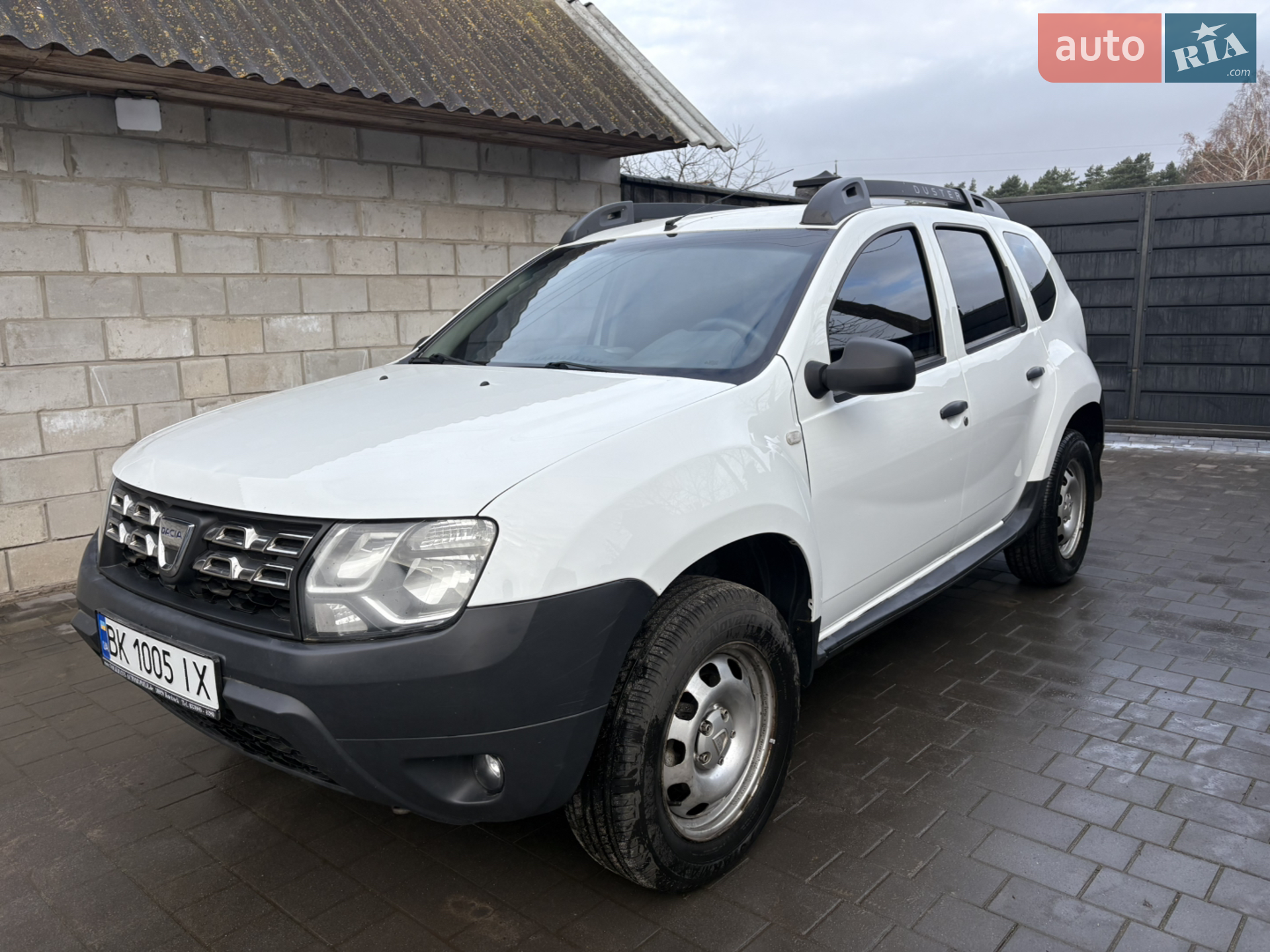 2016 Dacia Duster - мініатюра 2